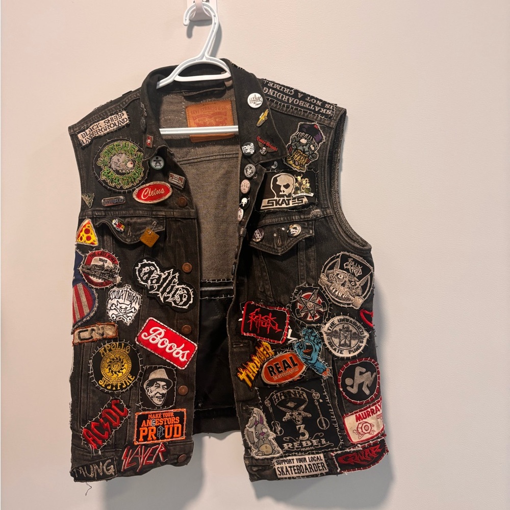 Levi’s Black Denim Vest DIY